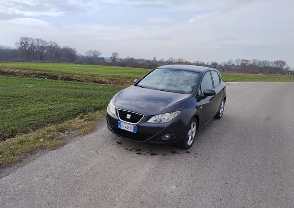 samochody osobowe Seat Ibiza cena 16300 przebieg: 192000, rok produkcji 2009 z Chełm